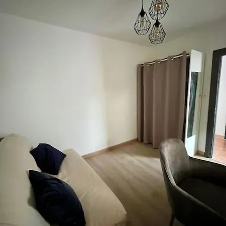 Nuit Au Compostelle Apartment *